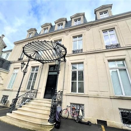 Aux Clefs Des Sacres - Dans Un Hotel Particulier Situe Rue Du Marc - Reims - Hyper Centre Forum Mairie Boulingrin Exteriör bild