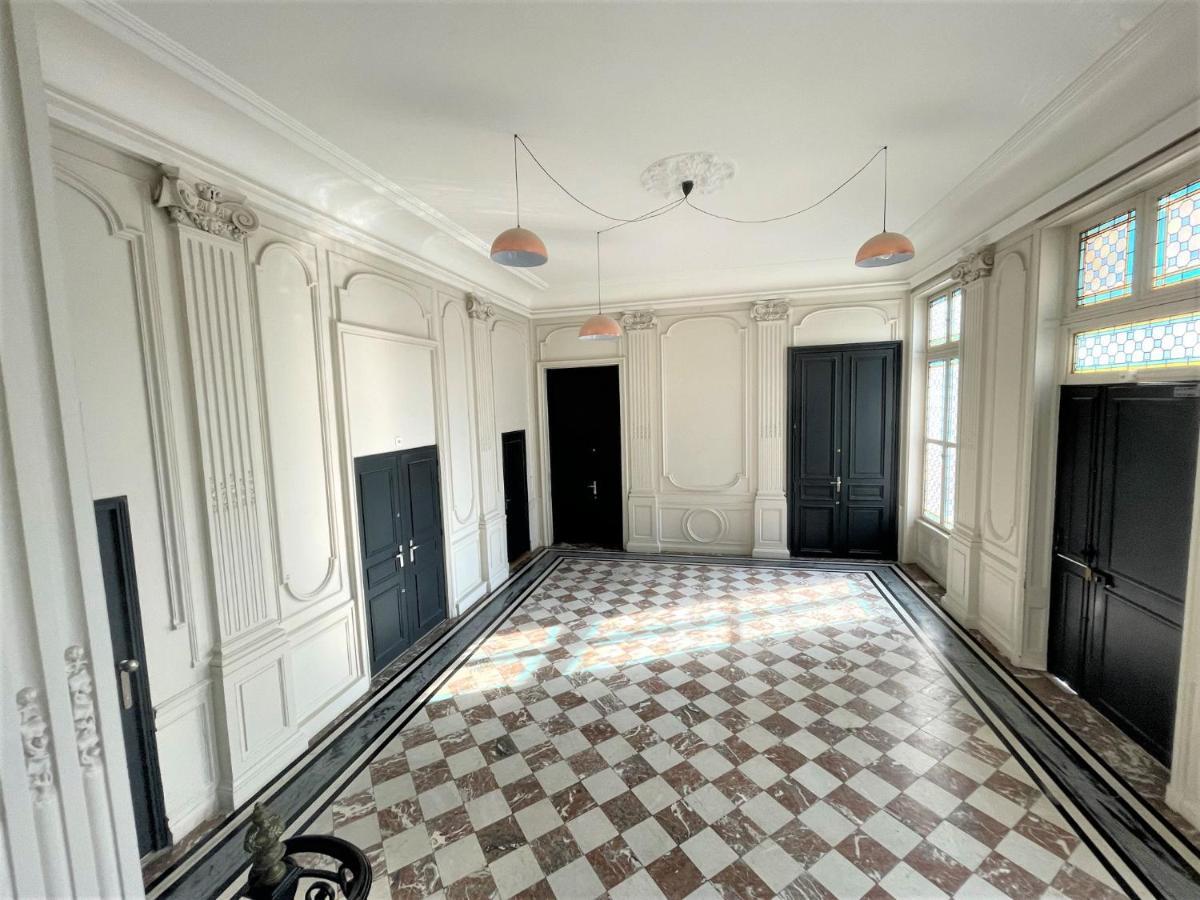 Aux Clefs Des Sacres - Dans Un Hotel Particulier Situe Rue Du Marc - Reims - Hyper Centre Forum Mairie Boulingrin Exteriör bild
