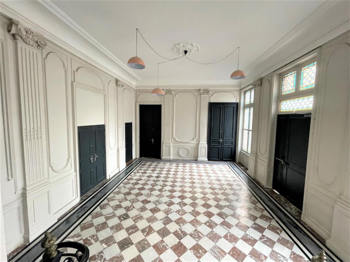 Aux Clefs Des Sacres - Dans Un Hotel Particulier Situe Rue Du Marc - Reims - Hyper Centre Forum Mairie Boulingrin Exteriör bild