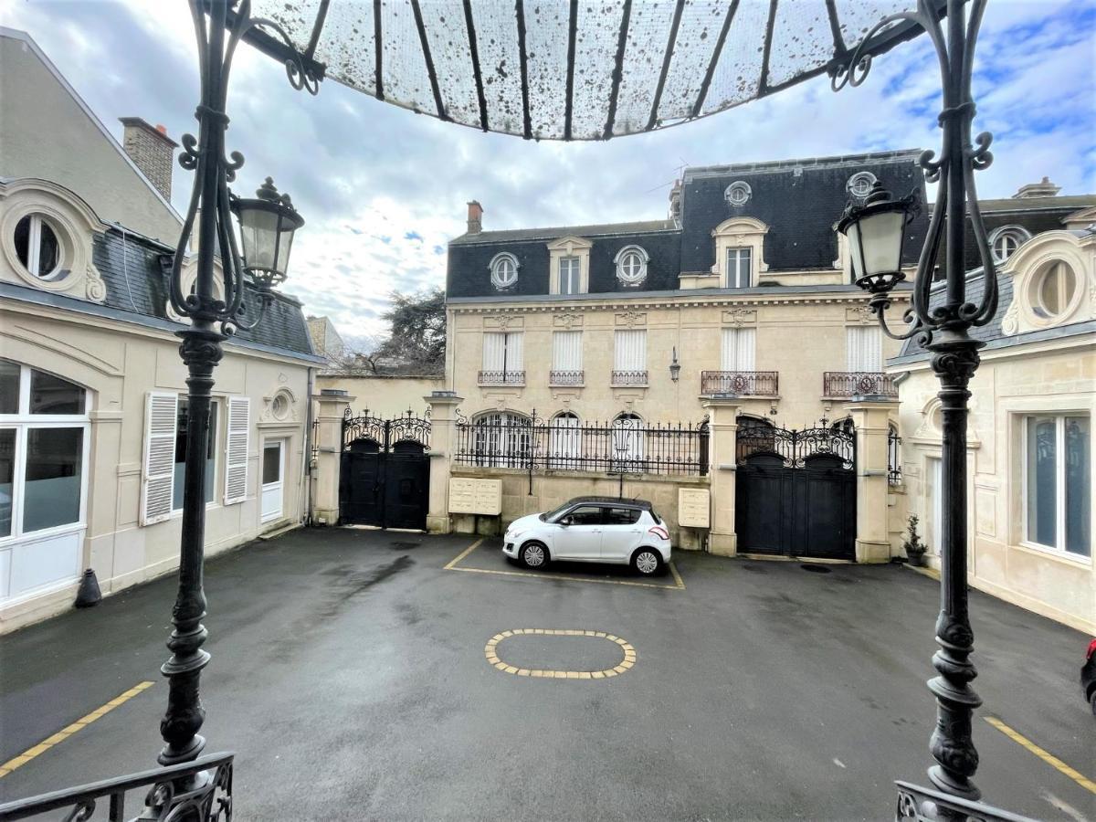 Aux Clefs Des Sacres - Dans Un Hotel Particulier Situe Rue Du Marc - Reims - Hyper Centre Forum Mairie Boulingrin Exteriör bild